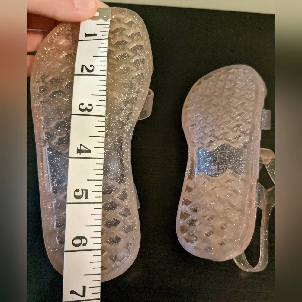 Old Navy Jelly sandals girls size 10 pink sparkle with snap closures
